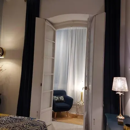 Διαμέρισμα Acogedor Piso En El Centro #traveller's Awards2023
